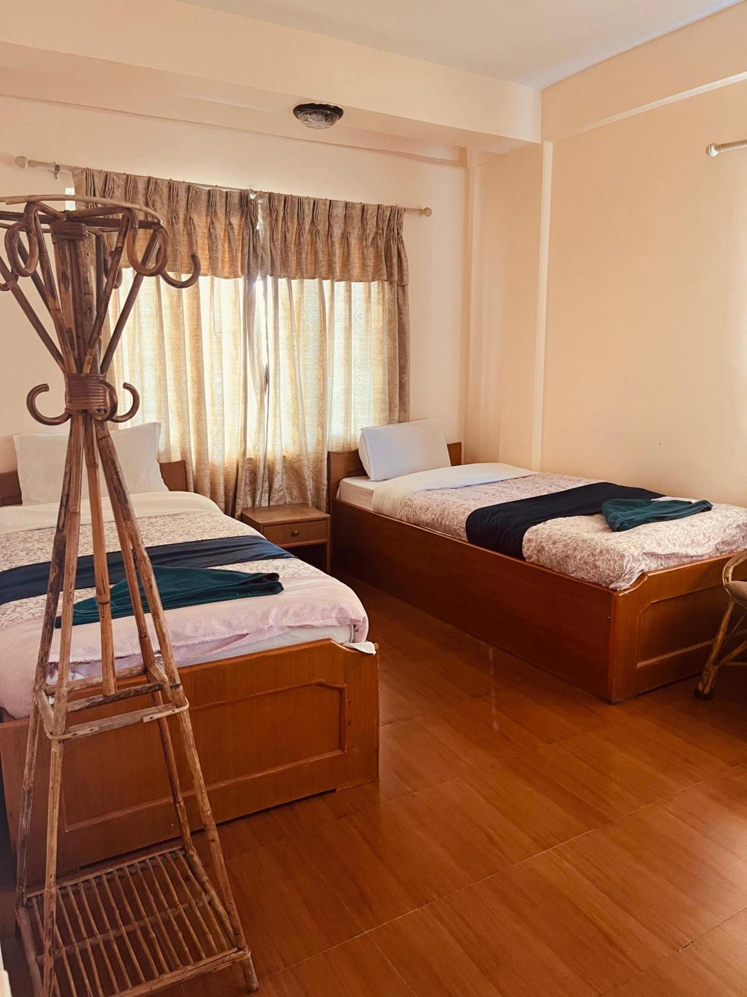 Hotel Global Inn Pokhara Kültér fotó